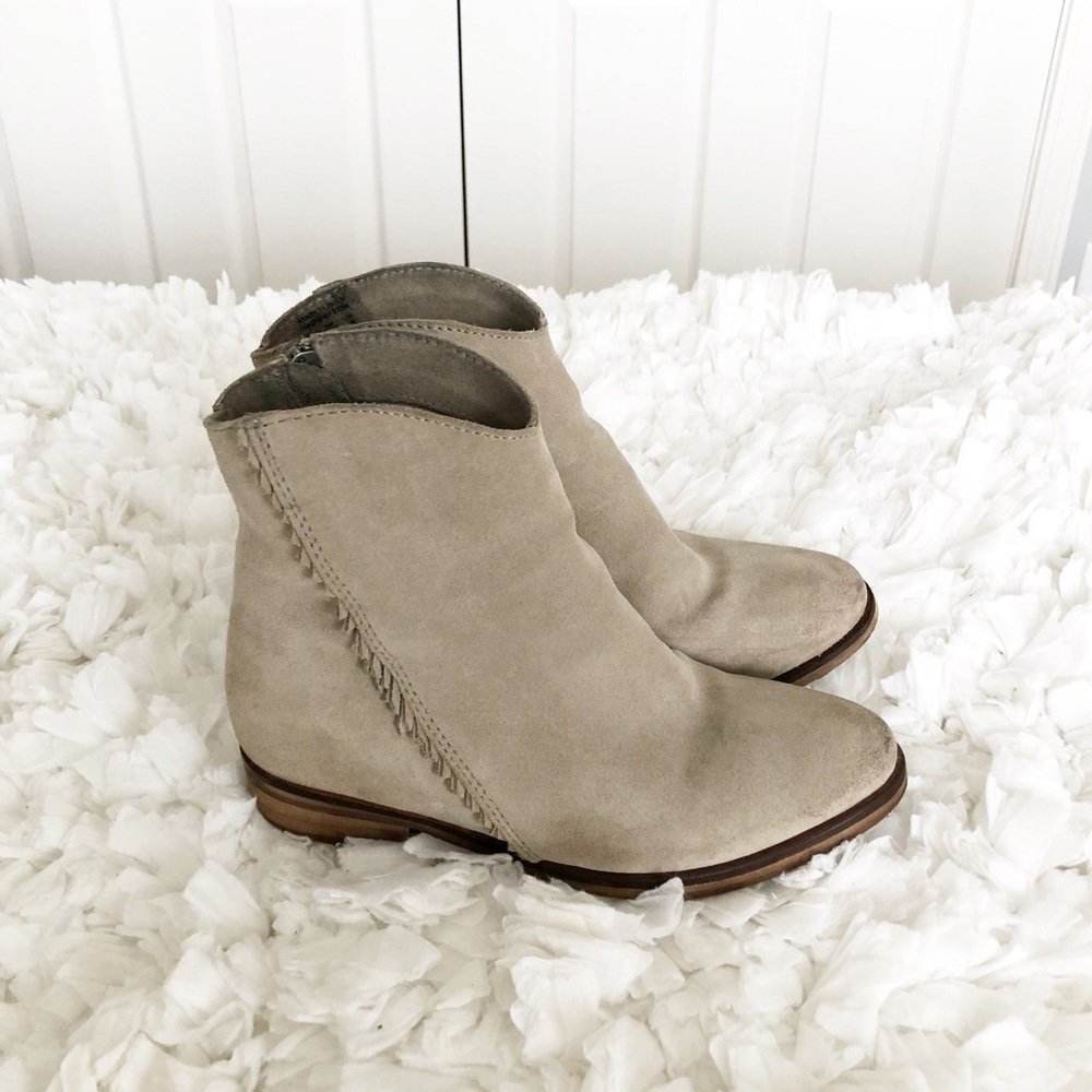 Aldo Beige Suede Ankle Wedge Booties 6.5